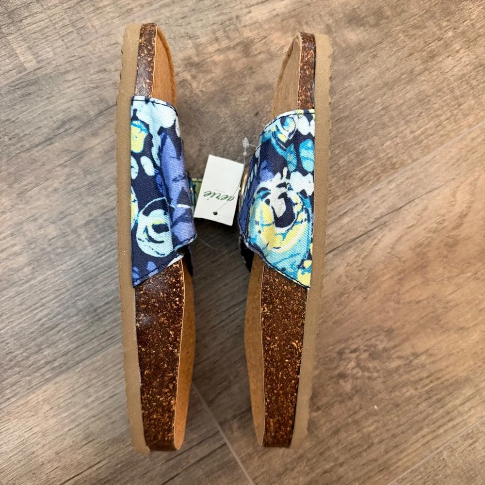 NEW Aerie Womens 6 Floral‎ Buckle Slide Sandals Blue Yellow Cork Beach Coastal